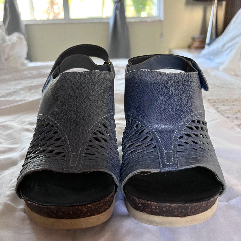 OTBT, blue, size 7
